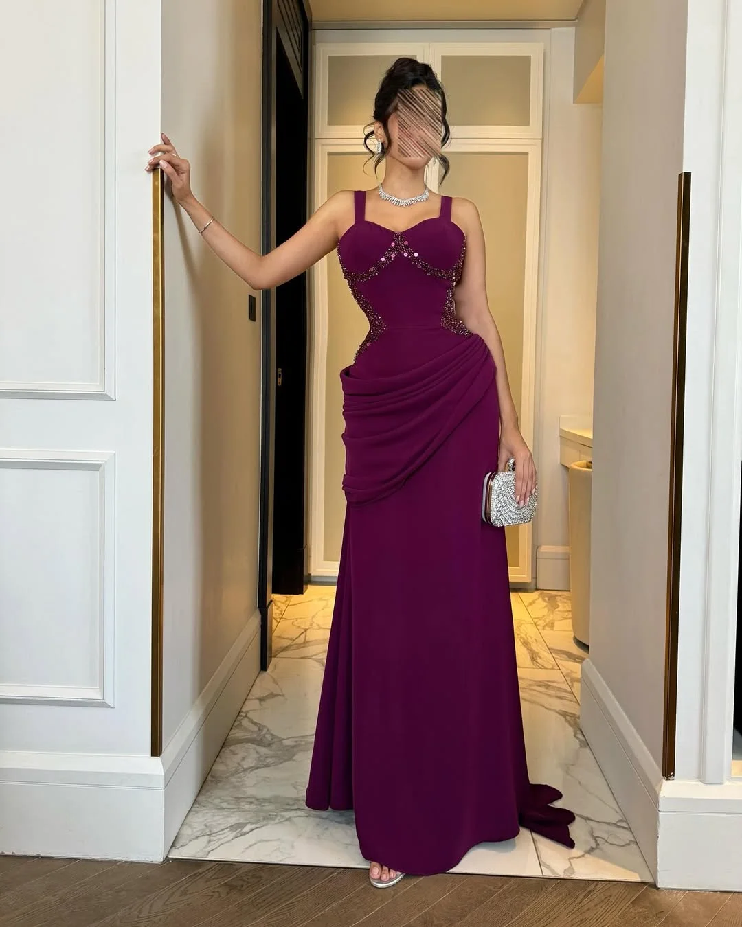 Plum Wide Shoulder Straps Sleeveless Long Pleated Mermaid Prom Dress With Rhinestones And Sequins | YK0782 Wellcucu