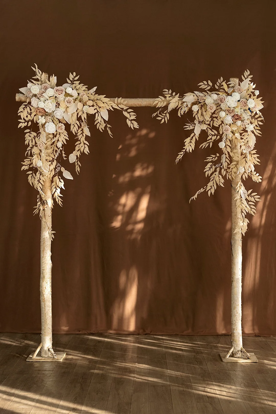 Flat Arch Flower in White & Beige