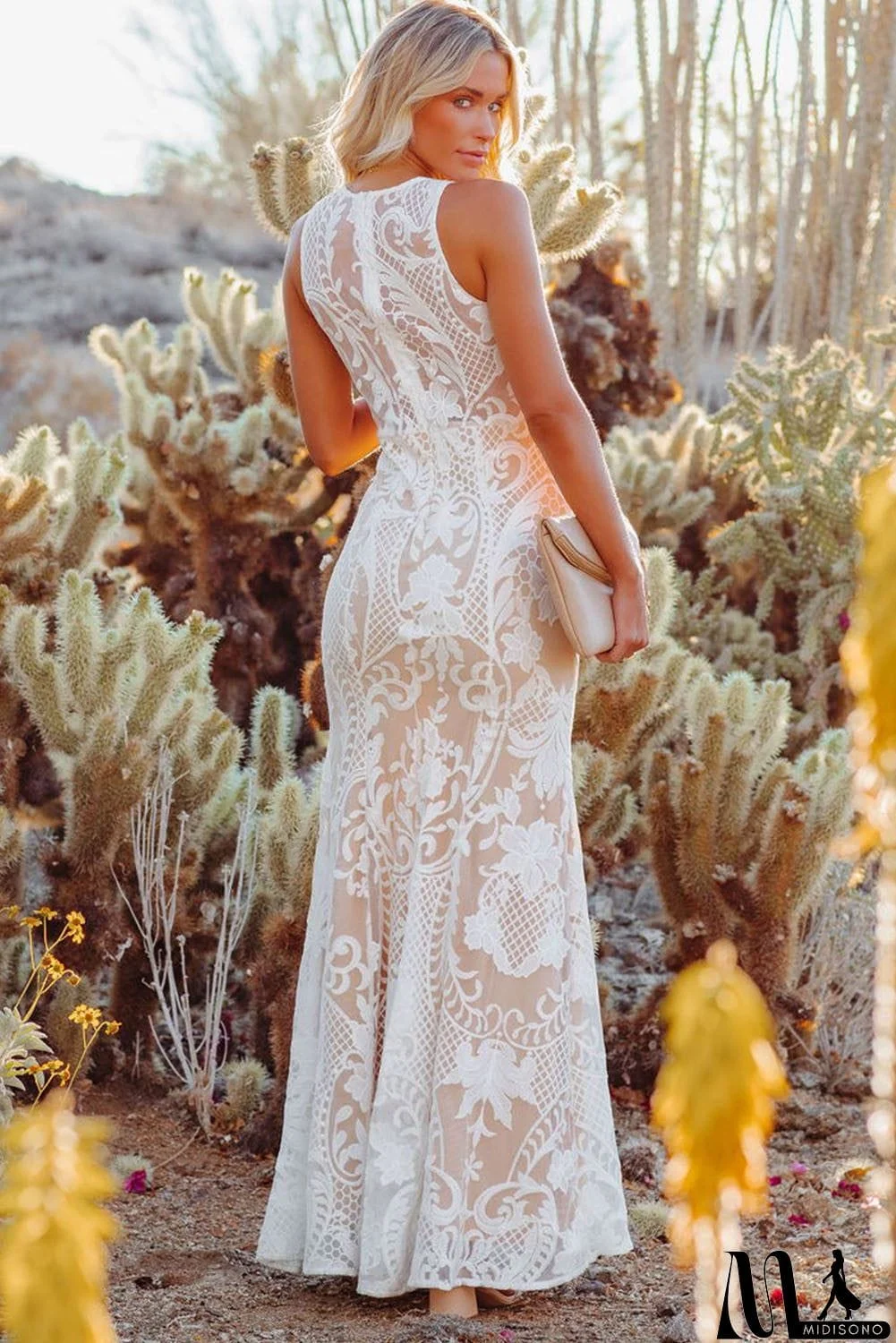 MidiSono - Zip Back Sleeveless Crochet Lace Maxi Dress