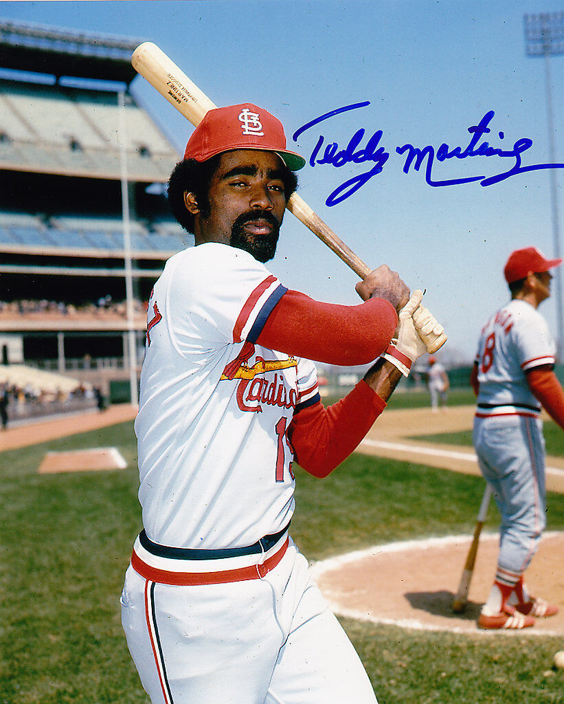 TED MARTINEZ ST. LOUIS CARDINALS ACTION SIGNED 8x10