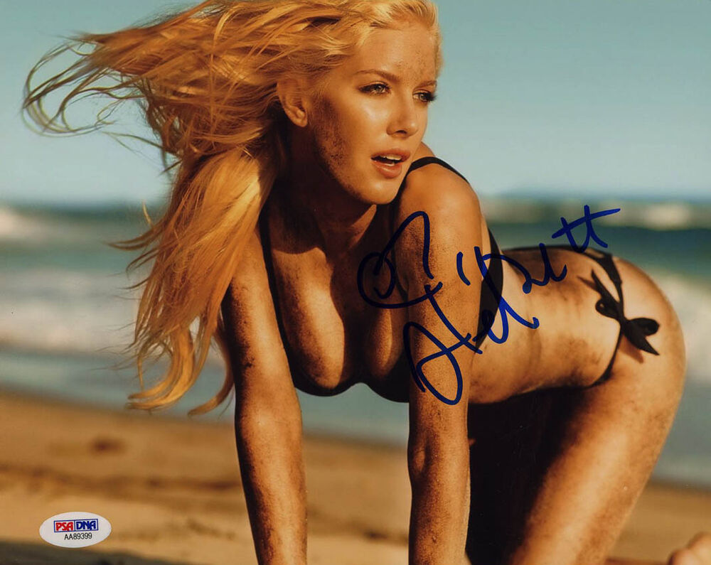 Heidi Montag SIGNED 8x10 Photo Poster painting The Hills *SEXY* PSA/DNA AUTOGRAPHED
