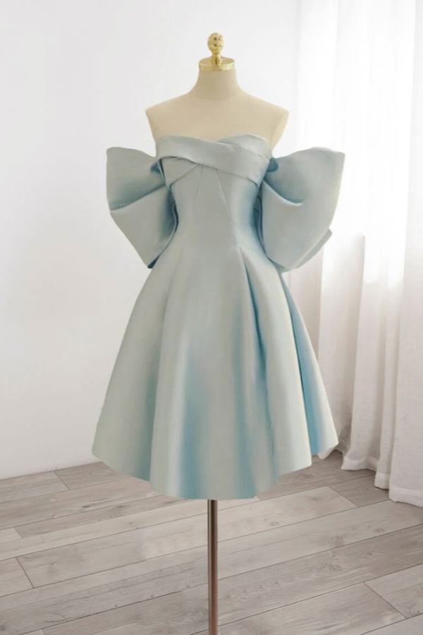 Lussooy Glamorous Strapless Satin Sleeveless Short Homecoming Dress with Bow     