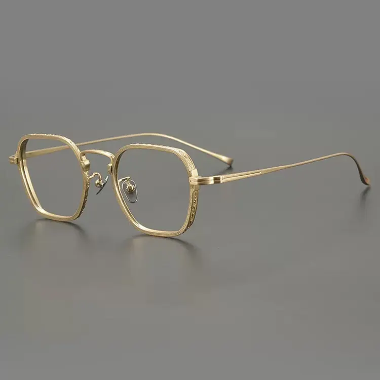 Retro Pure Ttanum Eyeglasses Frames Fashon Women Men Round Glasses