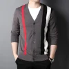 Men's pure wool V-neck plaid cardigan