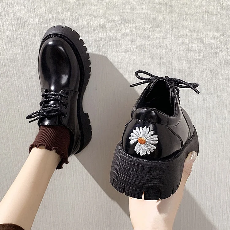 Daisy Grunge Shoes - Gotamochi Kawaii Shop, Kawaii Clothes