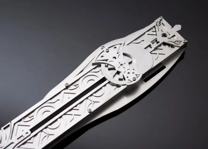 Hidden Blade Metal AC Aguilar real hidden blade image 7