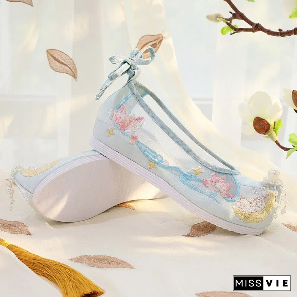 Vintage Lotus Moon Embroidery Pearl Lace Up Flats Shoes