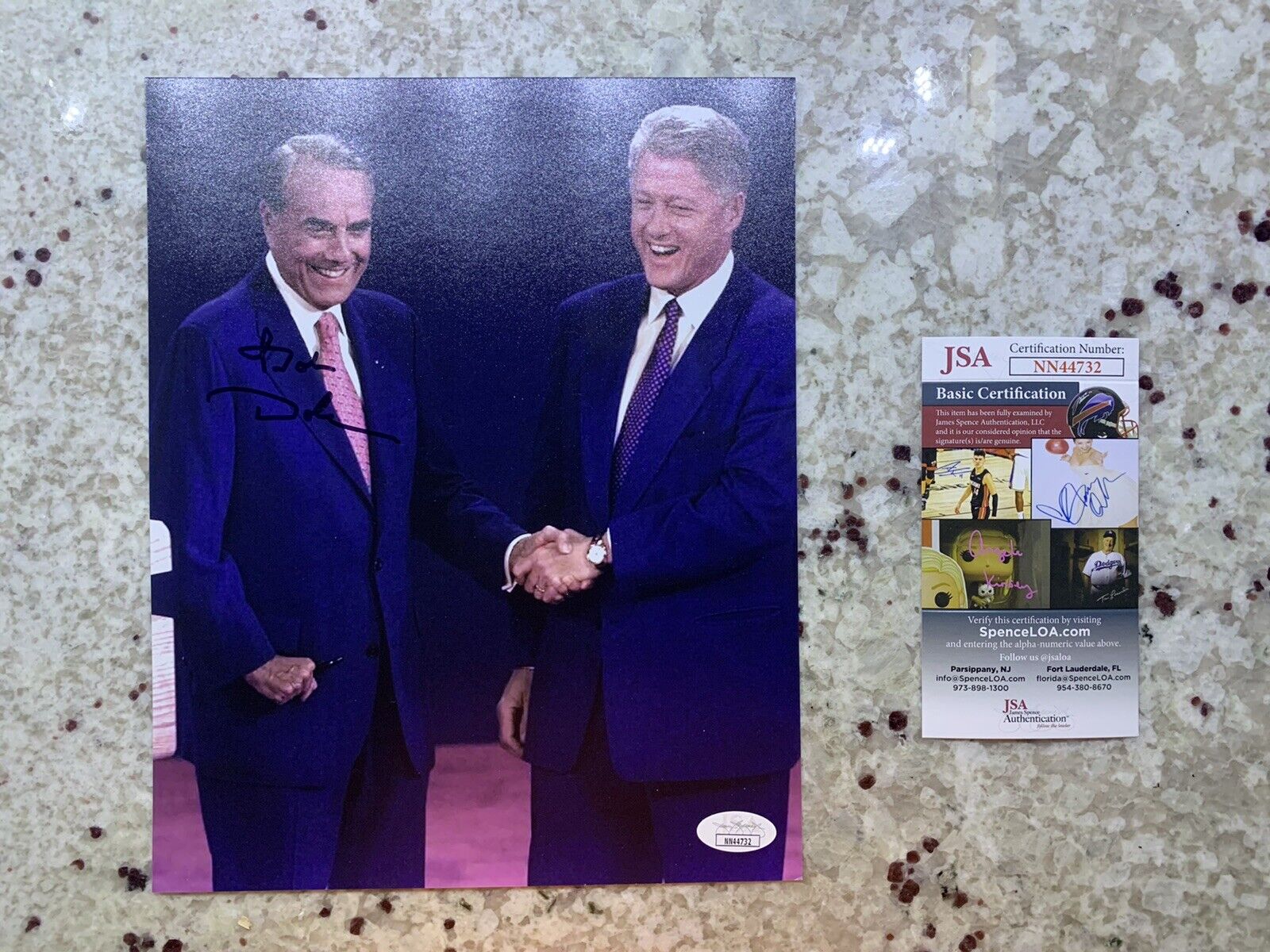 Senator Bob Dole signed 8x10 Photo Poster painting 1996 Presidential Candidate JSA COA NN44732