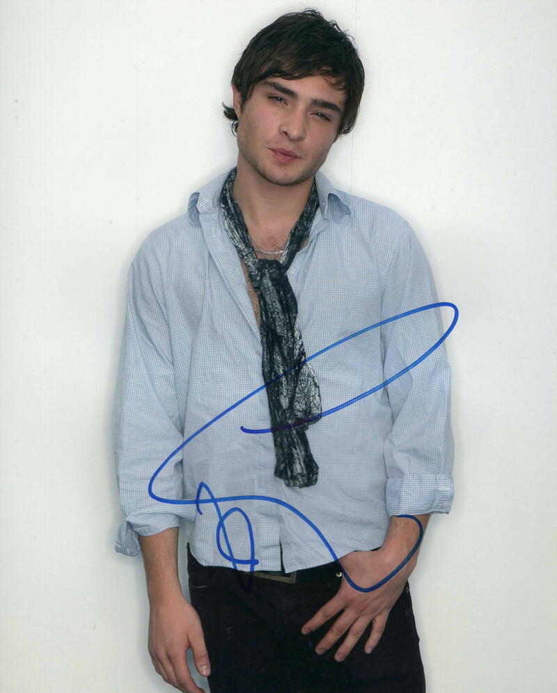 ED WESTWICK SIGNED AUTOGRAPH 8x10 Photo Poster painting - CHUCK GOSSIP GIRL STUD, WHITE GOLD