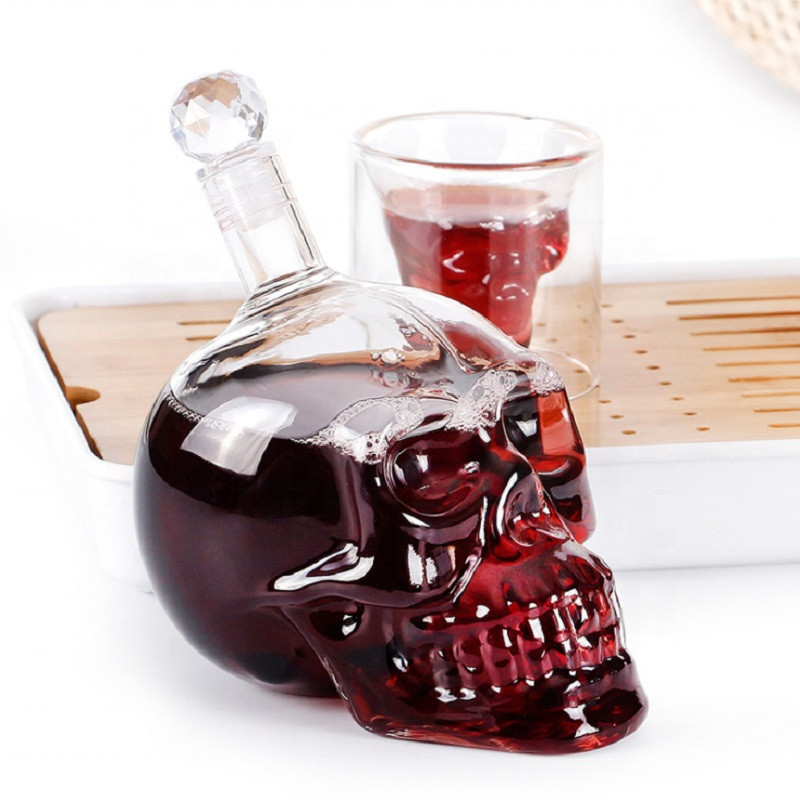 Tegooe Crystal Skull Head Decanter and Shot Glass Set Novelty Whiskey