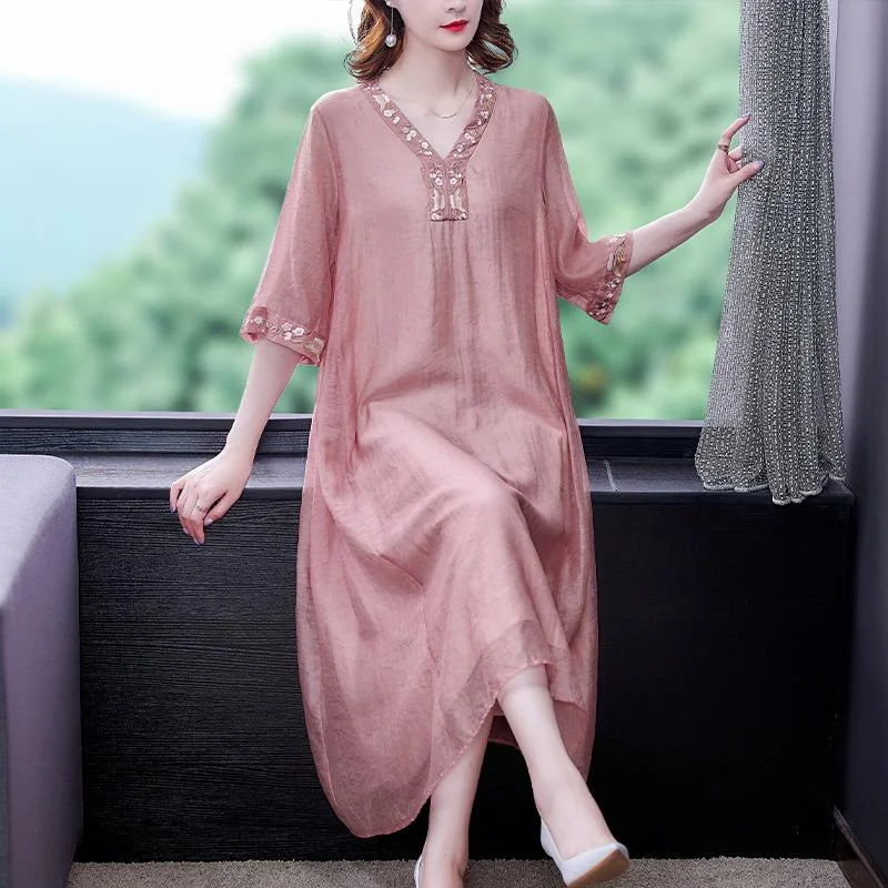 Women's new elegant embroidered dress
