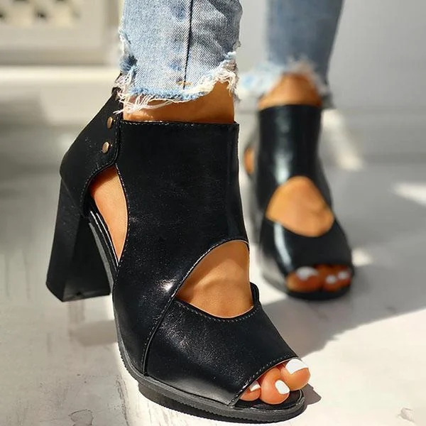 Peep Toe Cutout Rivet Chunky Heel Sandals