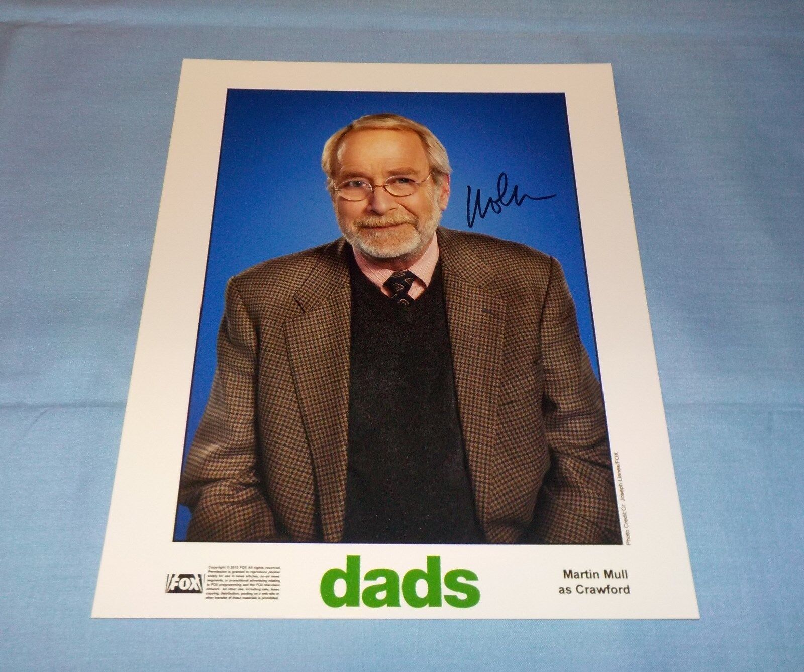 Martin Mull Signed Autographed 8x10 Photo Poster painting Actor Comedian Dads