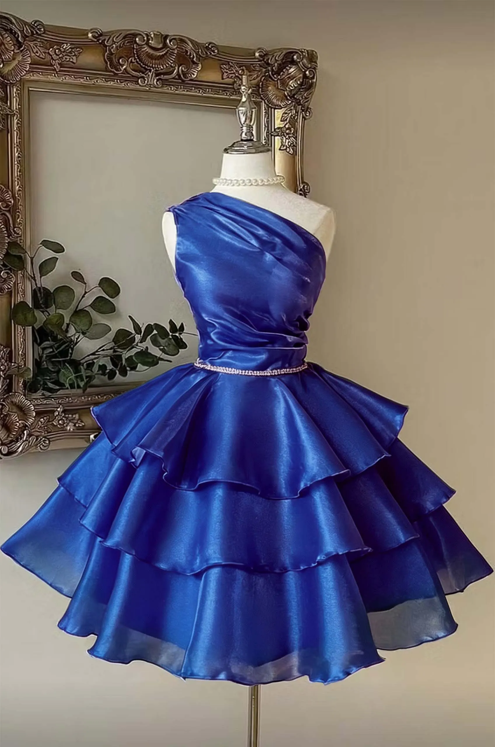 Lussooy Elegant One Shoulder Beading Sleeveless Pleated Short Prom Dress with Ruffles 