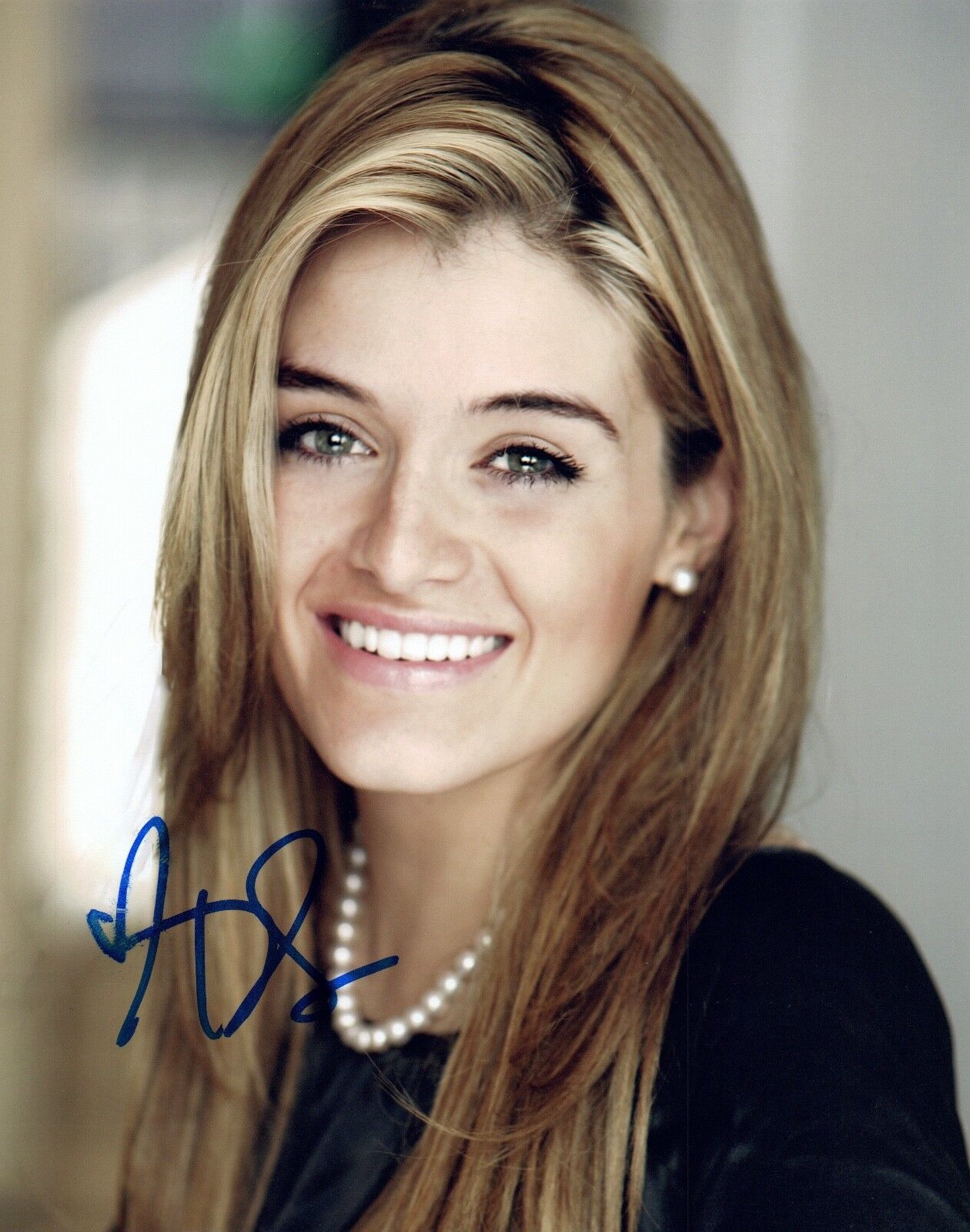 Daphne Oz Signed Autographed 8x10 Photo Poster painting The Chew COA VD