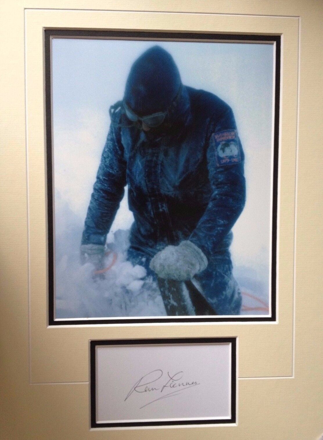 RANULPH FIENNES - SOLDIER AND ADVENTURER - BRILLIANT SIGNED COLOUR Photo Poster painting DISPLAY