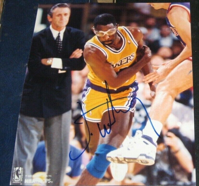 James Worthy Los Angeles Lakers SIGNED AUTOGRAPHED NBA HOOPS 8x10 COA Basketball