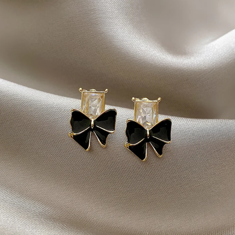 Bow Earrings