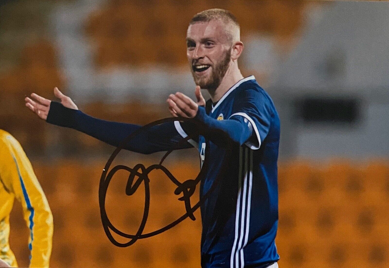 Oli McBurnie Hand Signed 6X4 Photo Poster painting - Scotland