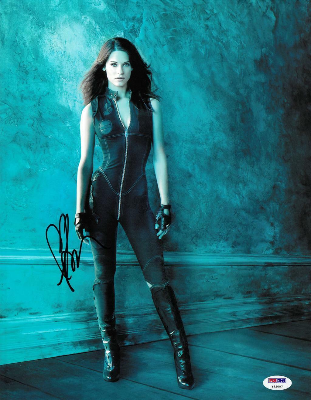 Lyndsy Fonseca Signed Nikita Authentic Autographed 11x14 Photo Poster painting PSA/DNA #Y92007