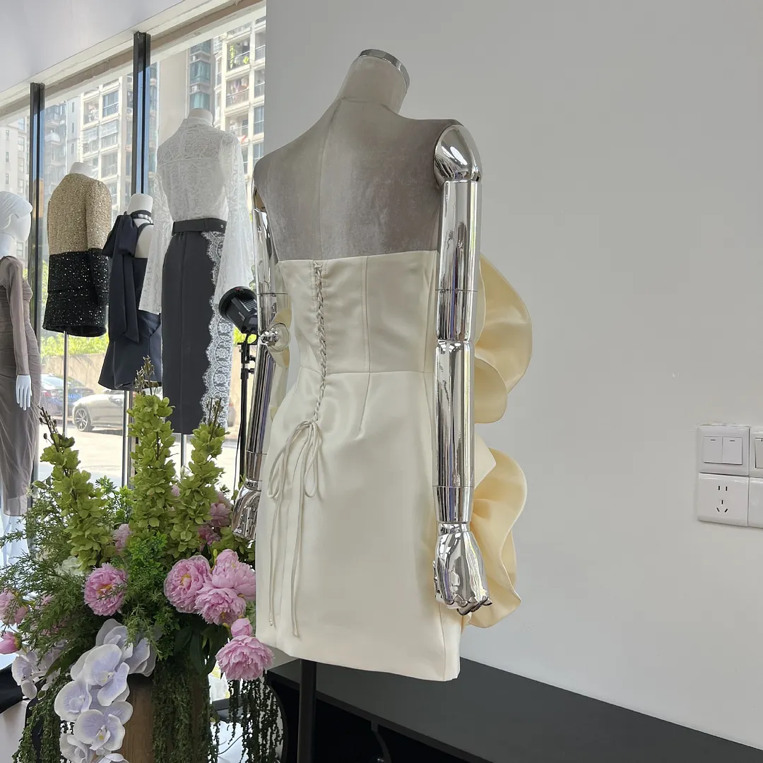 Brownm Three-Dimensional Large Flowers With A Bra Strap To The Ass Wedding Birthday Will Be Sweet And Salty Body Evening Dress