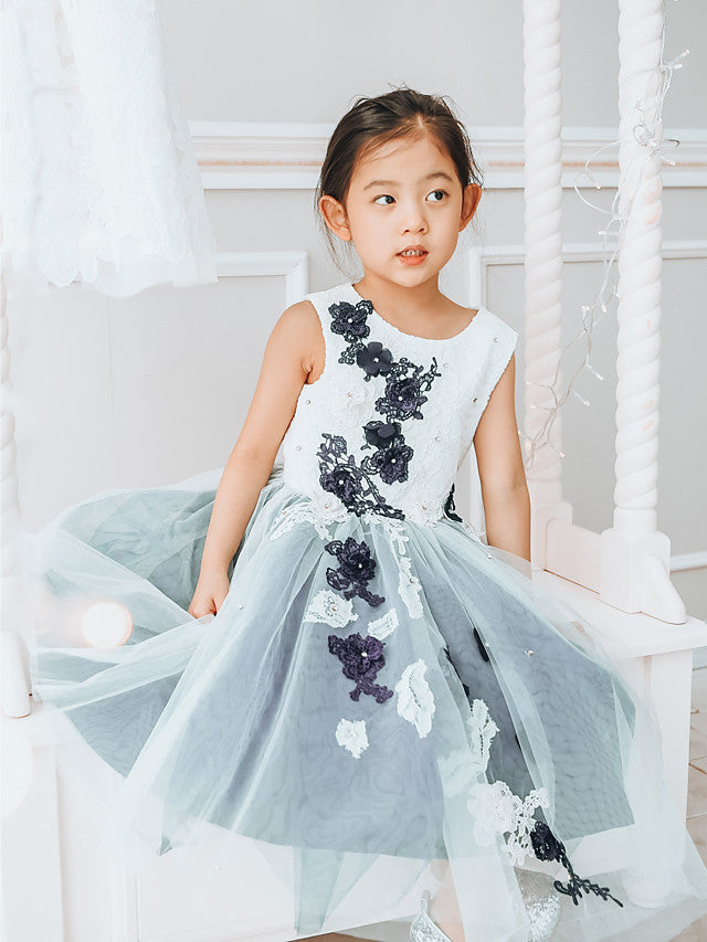 Oknass Ball Gown Sleeveless Jewel Neck Flower Girl Dresses Lace Tulle With Pearls  Appliques