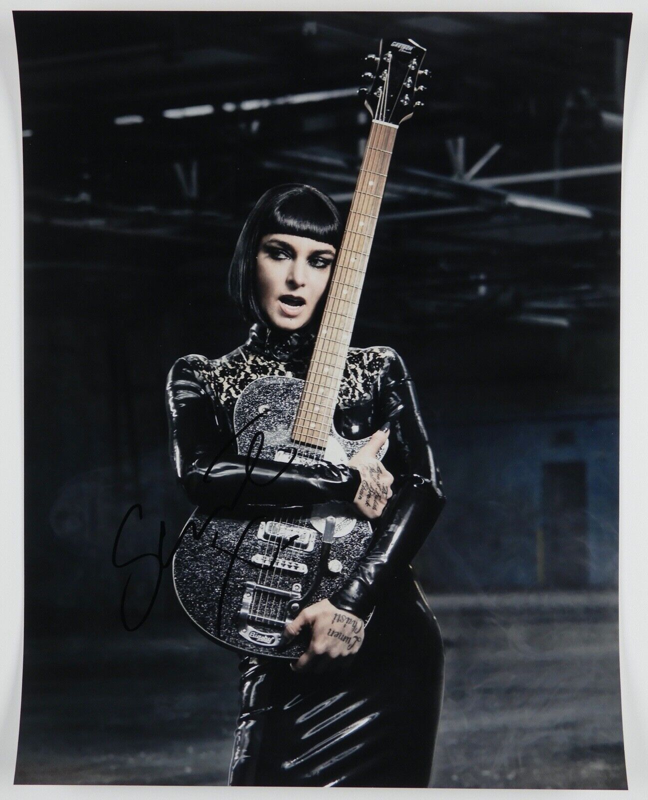 Sinead O'Connor JSA Autograph Signed Photo Poster painting 11 x 17