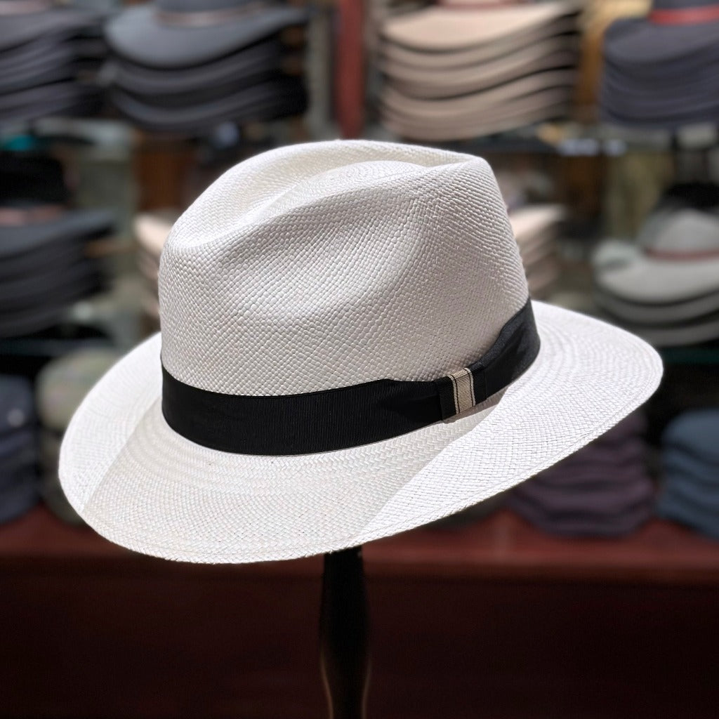 Camilo City Executive Panama - Cream