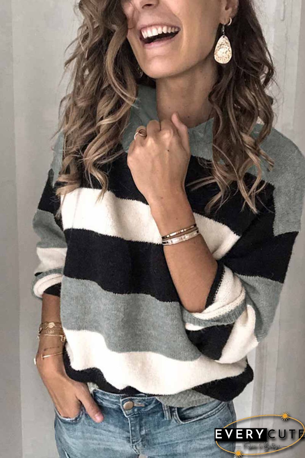 Striped O-Neck Contrast Sweater(3 Colors)
