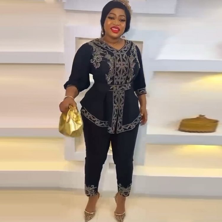 African Americans fashion QFY African Luxury Two Pieces Set For Women Ankara Dashiki Plus Size Tops Pants Suit 2022 Summer Autumn Ankara Party Outfits Bubu Ankara Style QueenFunky