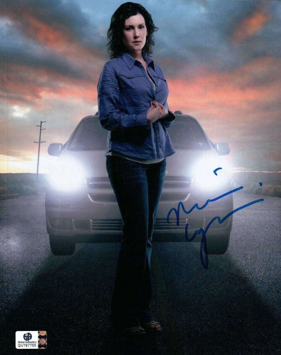 Melanie Lynskey Signed Autographed 8X10 Photo Poster painting Two and a Half Men Drive GV787755