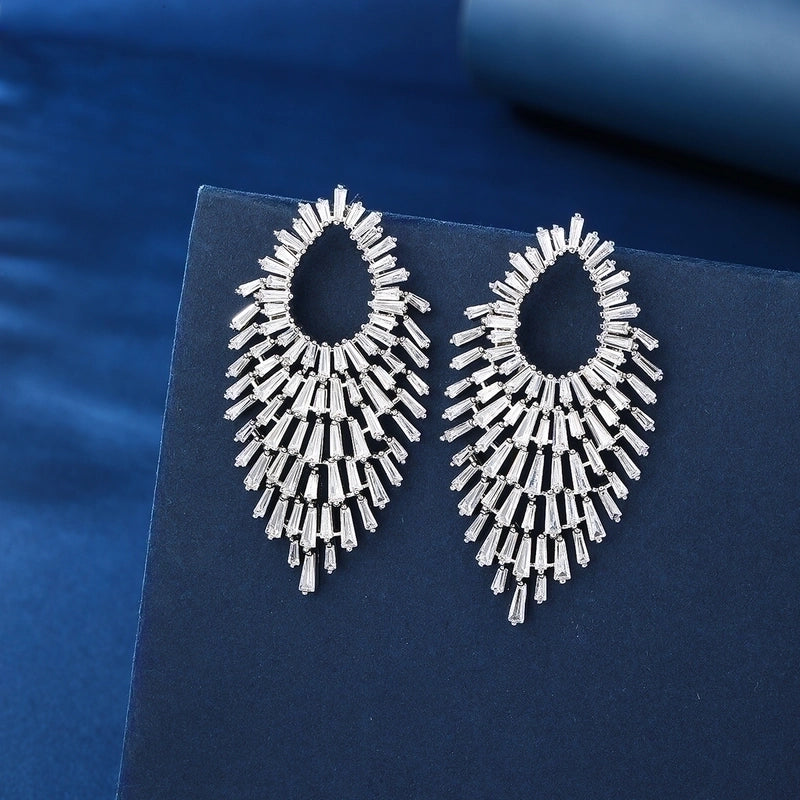 1 Pair Elegant Glam Luxurious Geometric Tassel Plating Inlay Copper Zircon Earrings