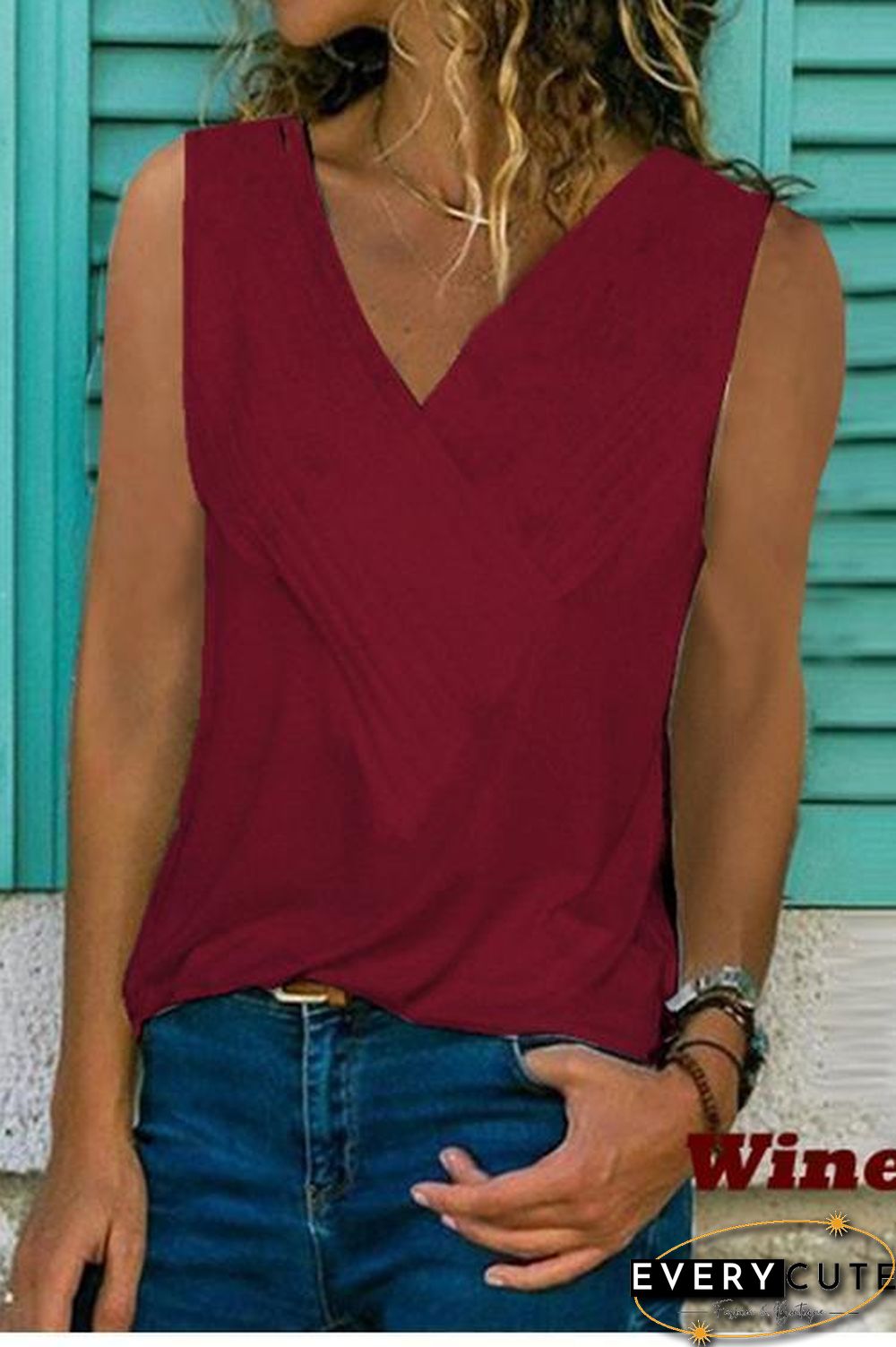 Basic V-Neck Sleeveless T-shirt