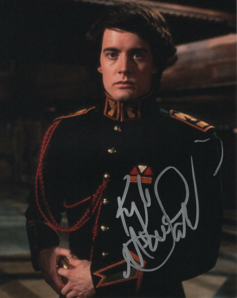 KYLE MACLACHLAN - SIGNED AUTOGRAPH 8X10 Photo Poster painting - DALE COOPER, TWIN PEAKS, STUD 6