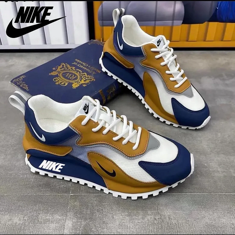 Ténis Nike de sola grossa
