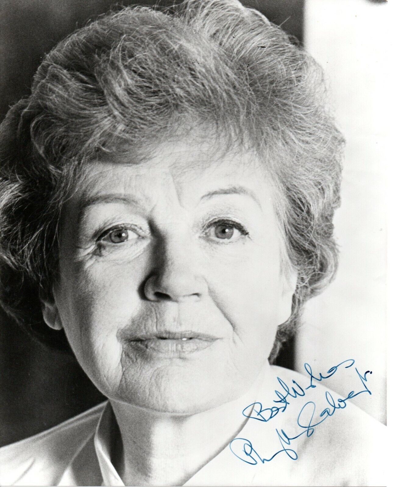 PHYLLIS CALVERT HAND SIGNED Photo Poster painting 10X8 BRITISH FILM ACTRESS THE MAN IN GREY