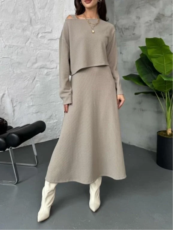 Loose pullover top and dress two-piece set