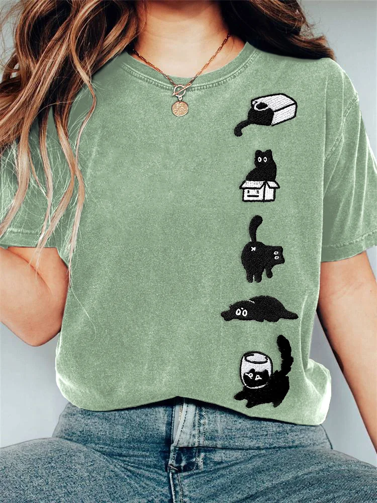 Comstylish Cute Black Cat Embroidery Pattern Vintage T-Shirt