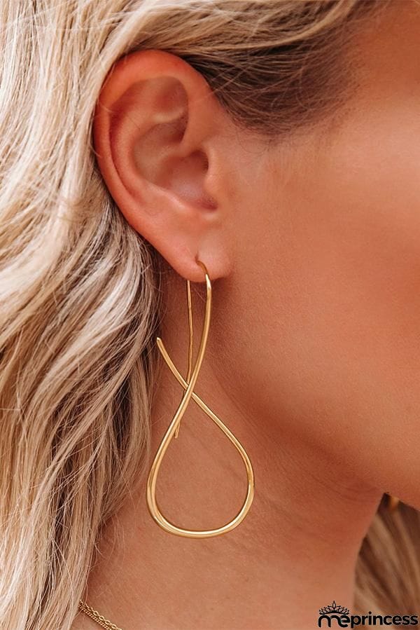 Metal line figure 8 earrings