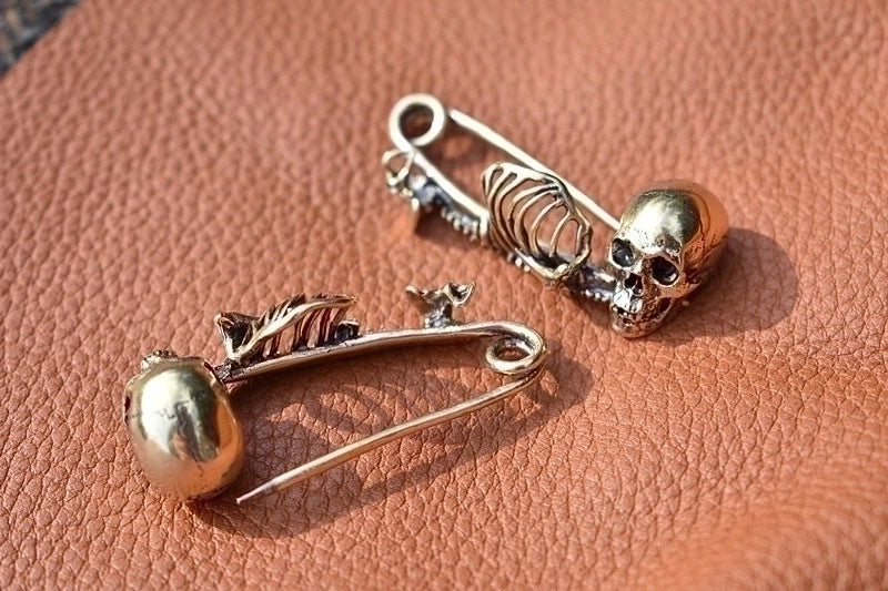 Cool Style Pin Skull Alloy Plating Unisex Brooches