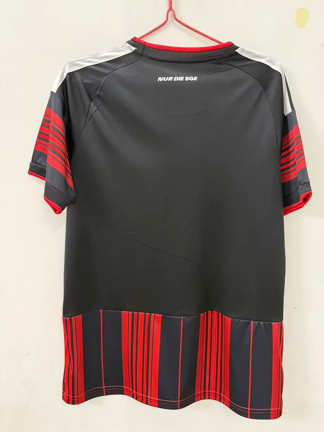 26/27 Frankfurt Home Thai Quality Football Shirt 