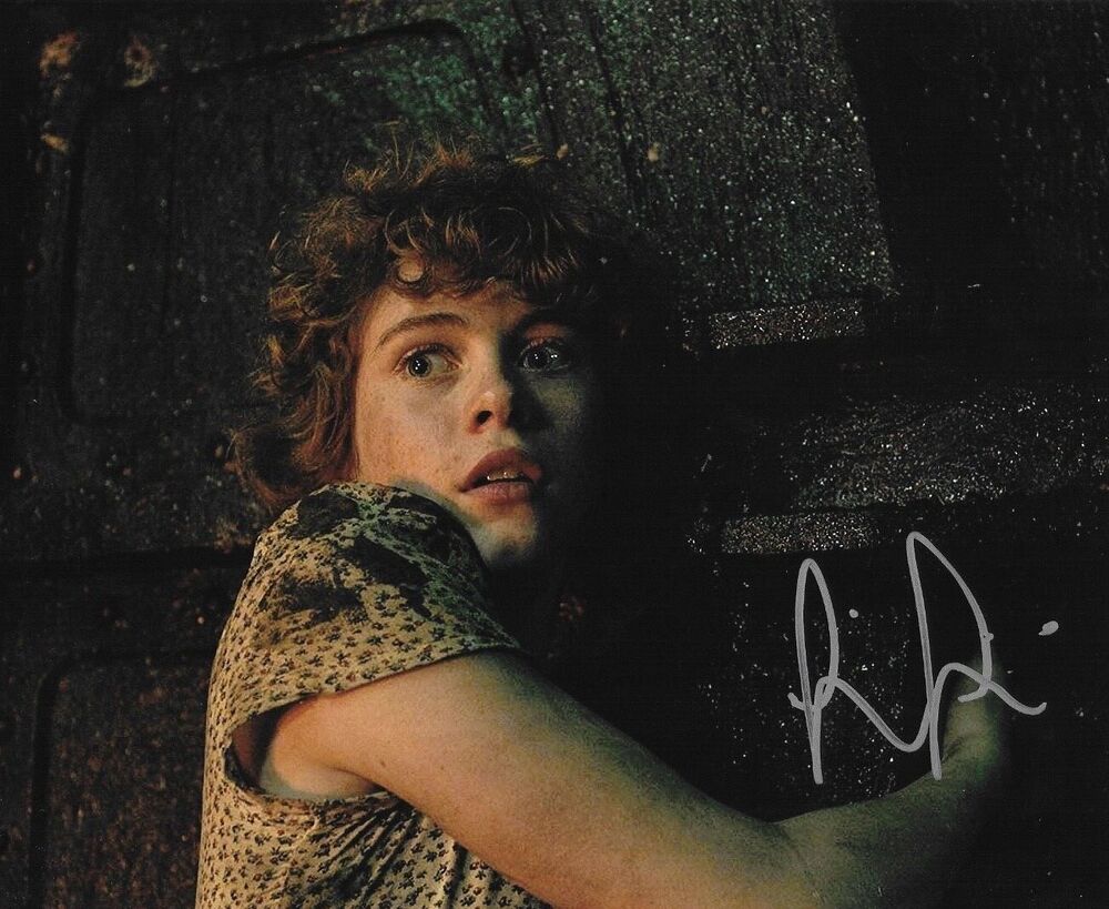 * SOPHIA LILLIS * signed autographed 8x10 Photo Poster painting * IT * BEVERLY MARSH * * 4