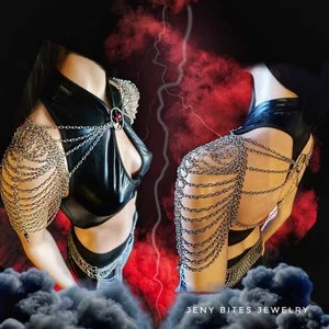 pornhint Pornhint Freya's Shoulder Chain Harness