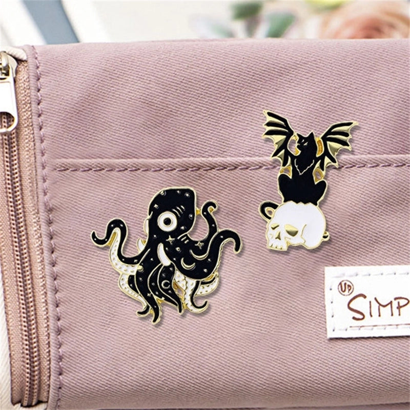 Retro Funny Punk Animal Alloy Stoving Varnish Plating Unisex Brooches