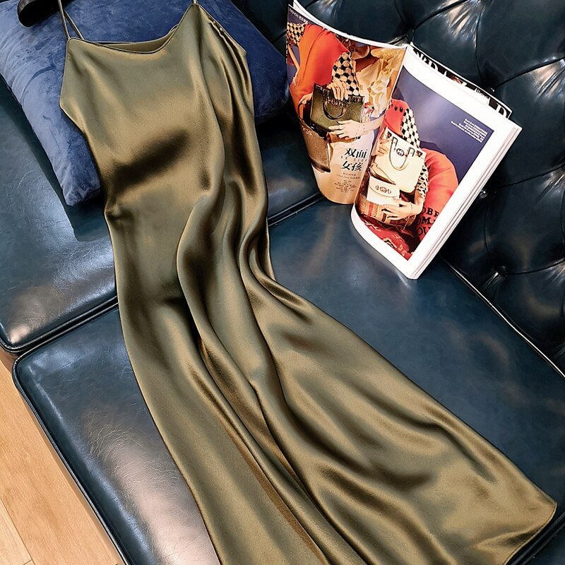 2021 Fashion Woman Dress Sexy Satin Sleeveless Spaghetti Strap Straight Solid Shiny Sundress Imitation Silk Dress Lady Vestidos