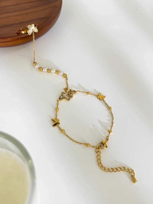 Sweet Minimalist Classic Style Butterfly 316L Stainless Steel  18K Gold Plated Imitation Pearl Rhinestones Shell Bracelets In Bulk