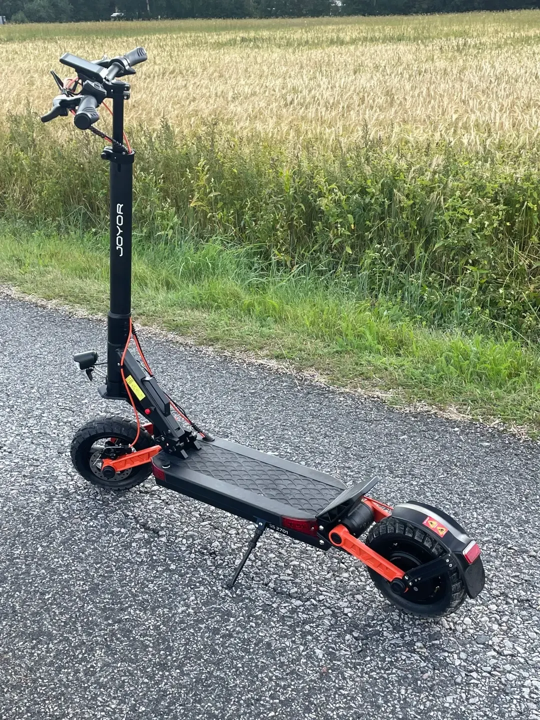 JOYOR electric scooter