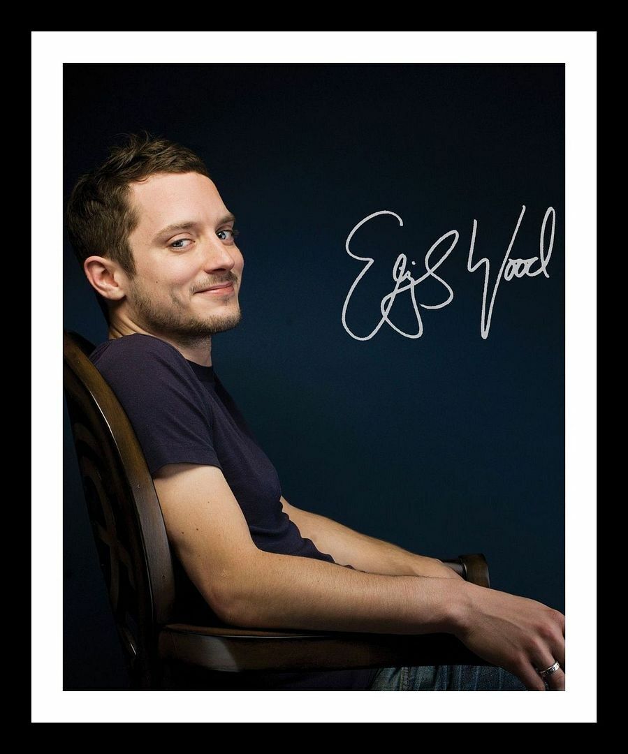 Elijah Wood Autograph Signed & Framed Photo Poster painting 1