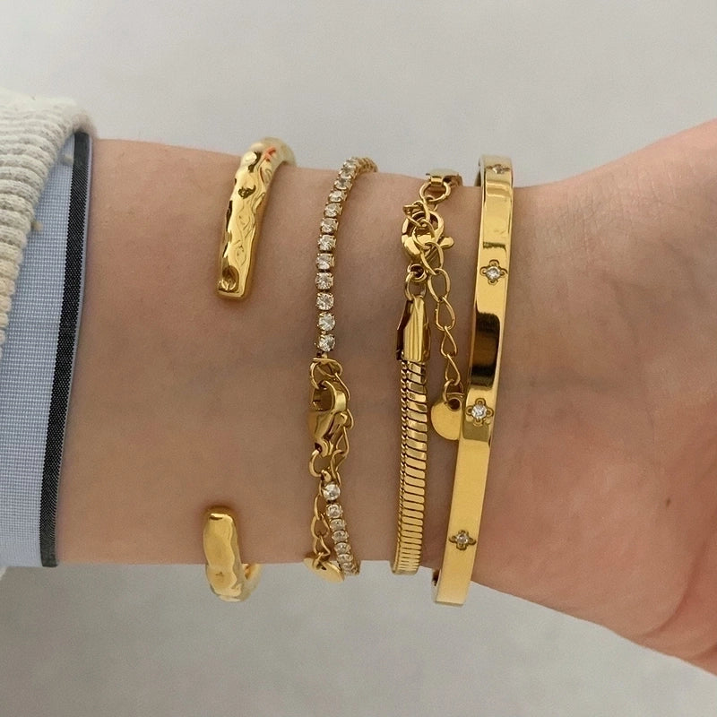 Casual Elegant Heart Shape 304 Stainless Steel 16K Gold Plated White Gold Plated Bracelets Bangle In Bulk