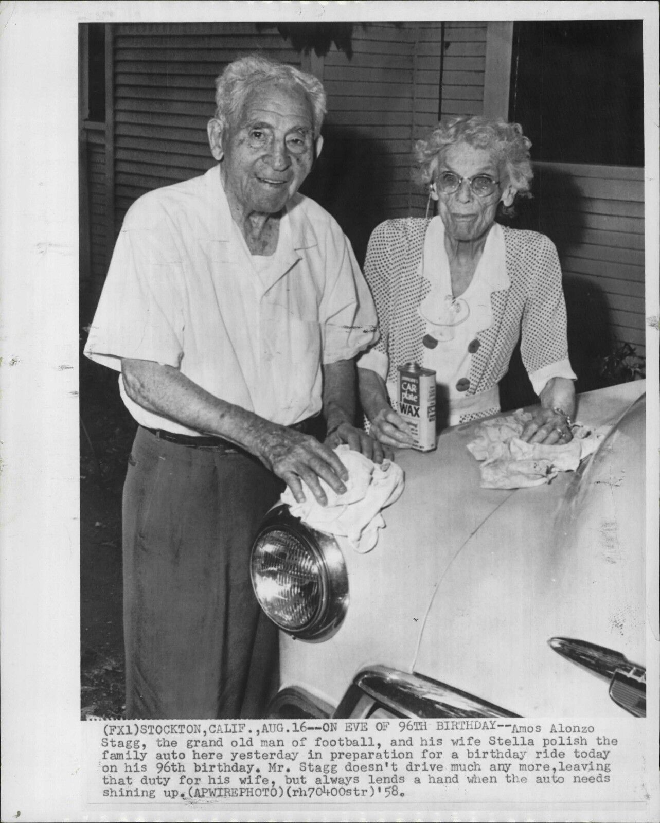 Amos Alonzo Stagg & wife Stella lot of SIX Press Wire Photo Poster paintings